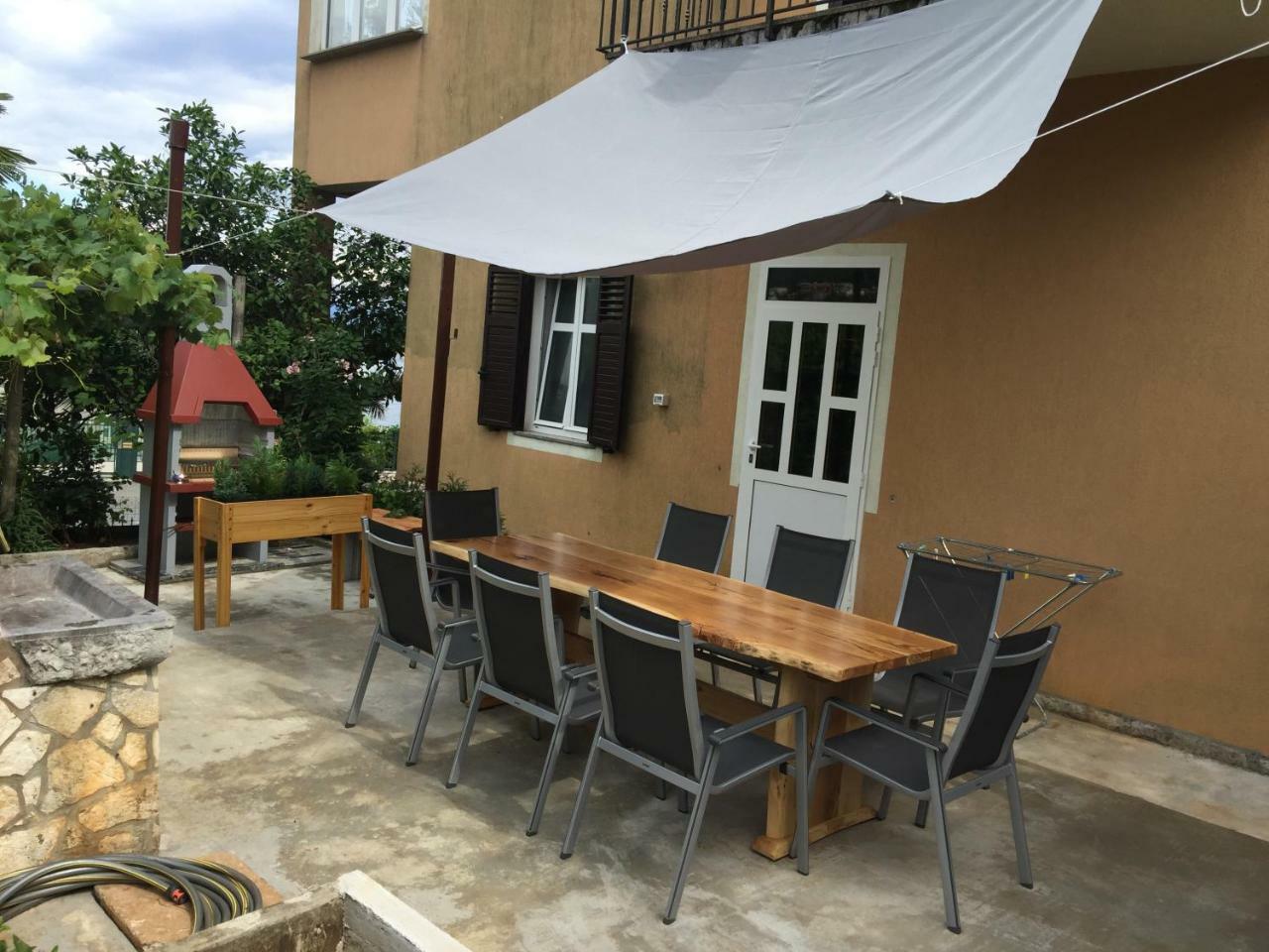 Apartment Kumicic - 3 Bedrooms Ичичи Экстерьер фото